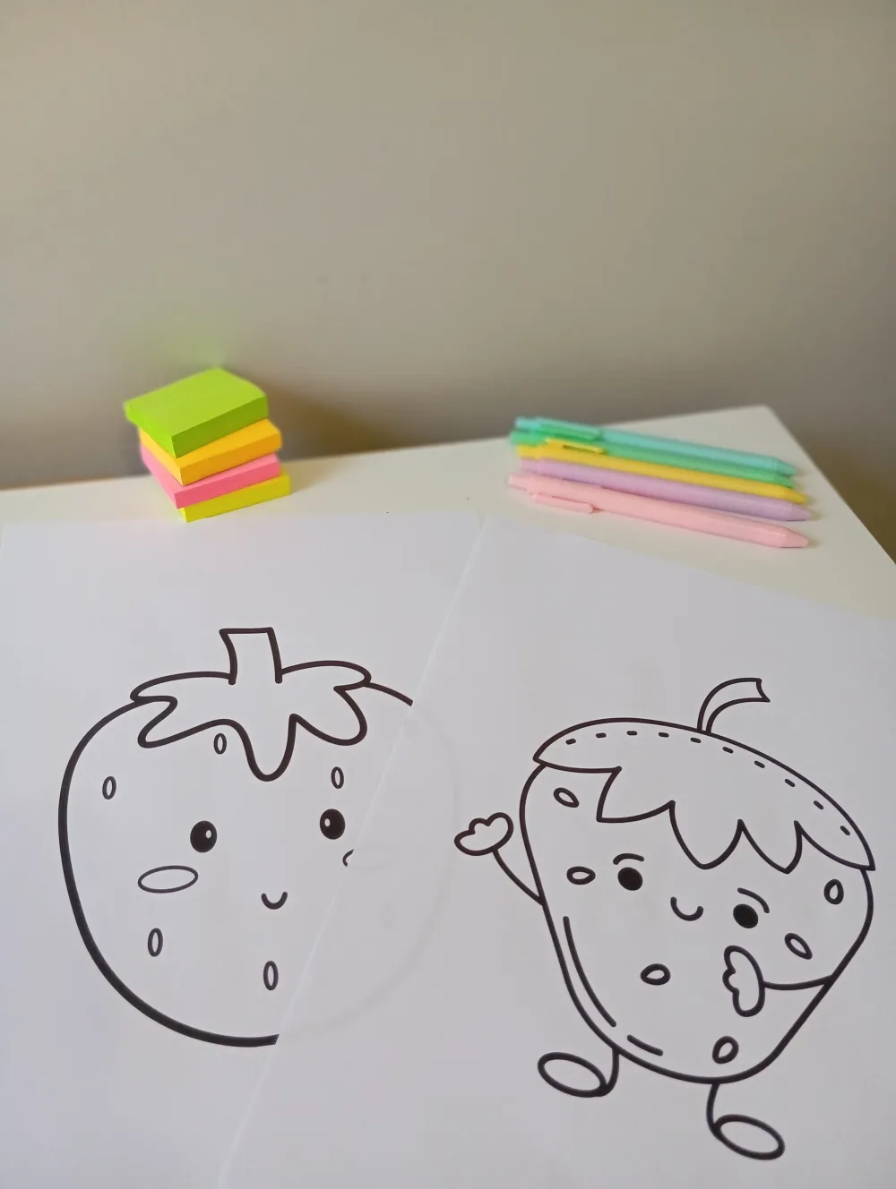 Livro de Colorir Morangos — Pronto para Imprimir