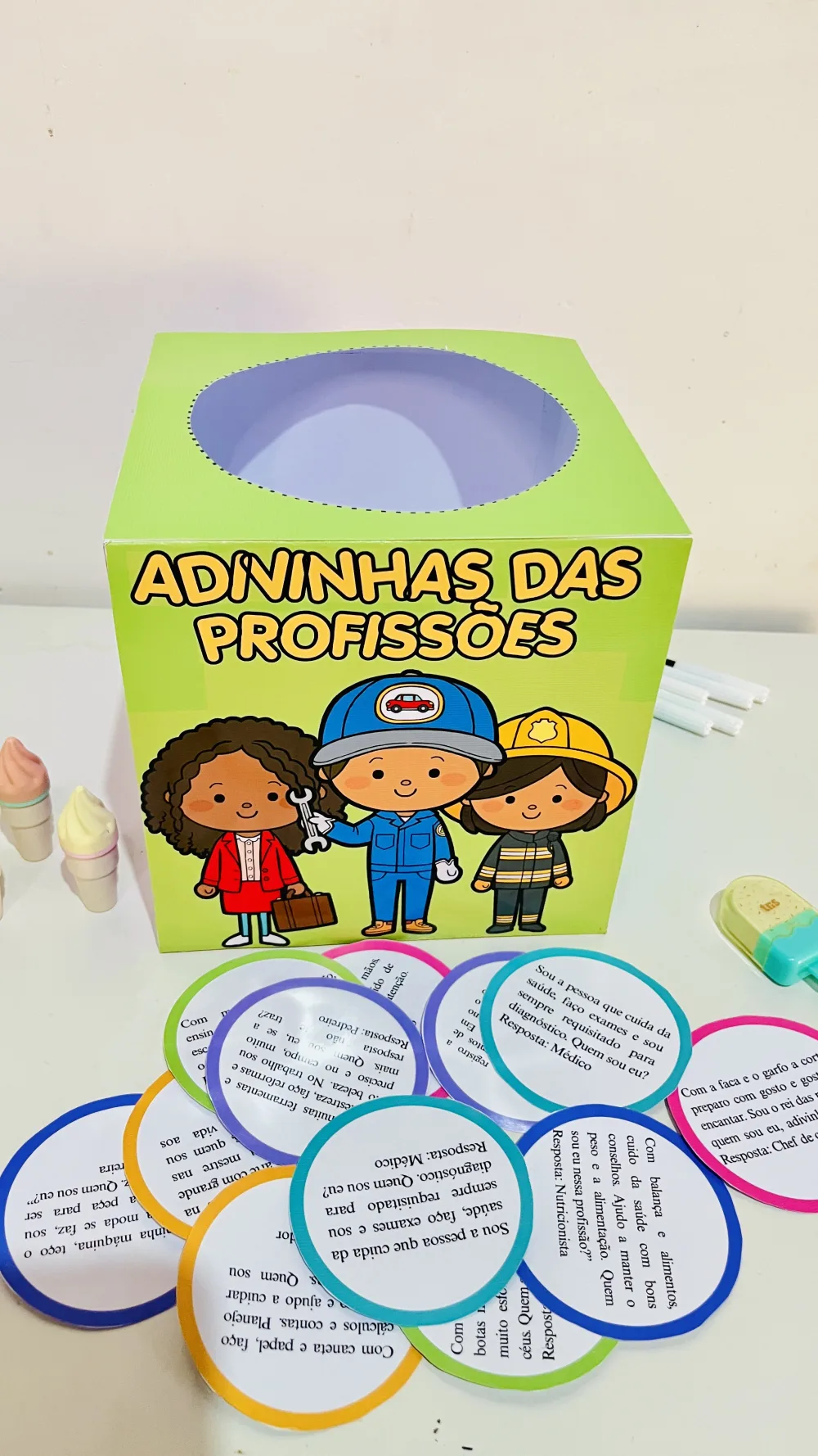 Adivinhas das Profissões — Pronto para Imprimir