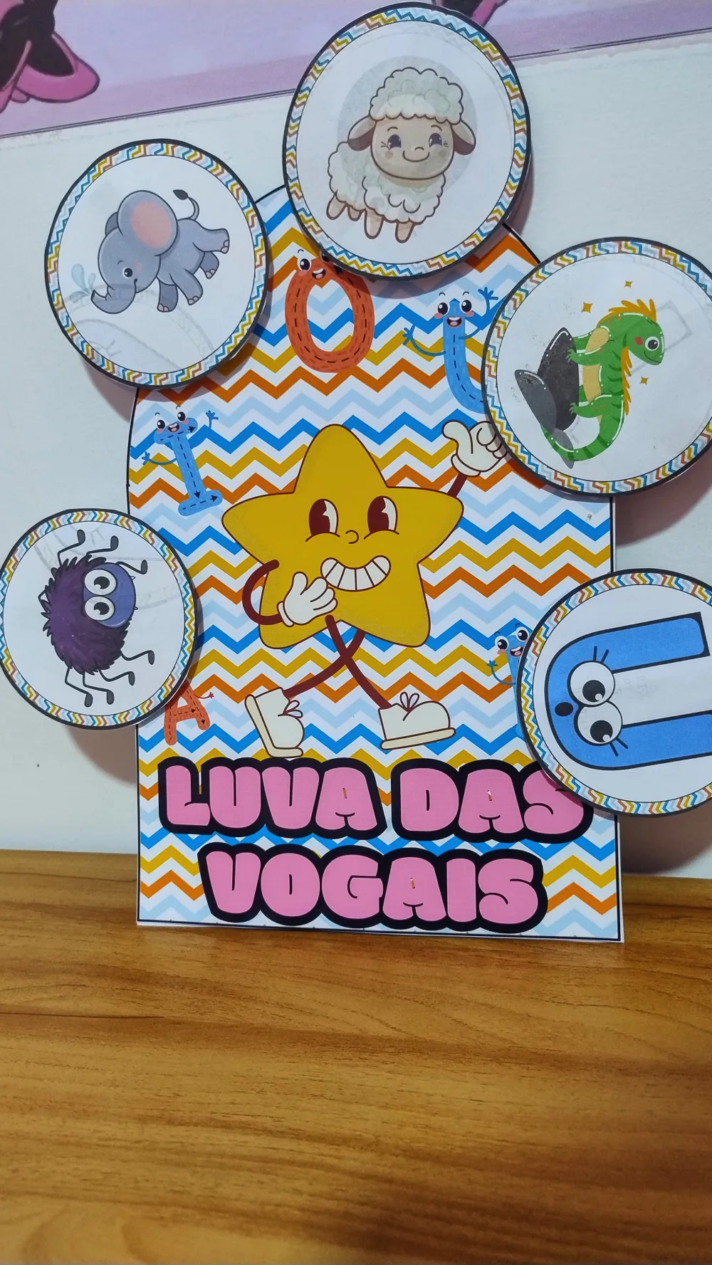 Luva das Vogais — Pronto para Imprimir